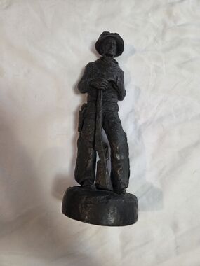 Rustic Dark Bronze Hunter Sculpture - Home Art Figurine